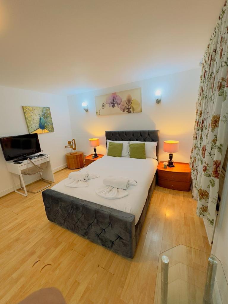 Bright Budget Studio Apartment In Central London Eksteriør billede